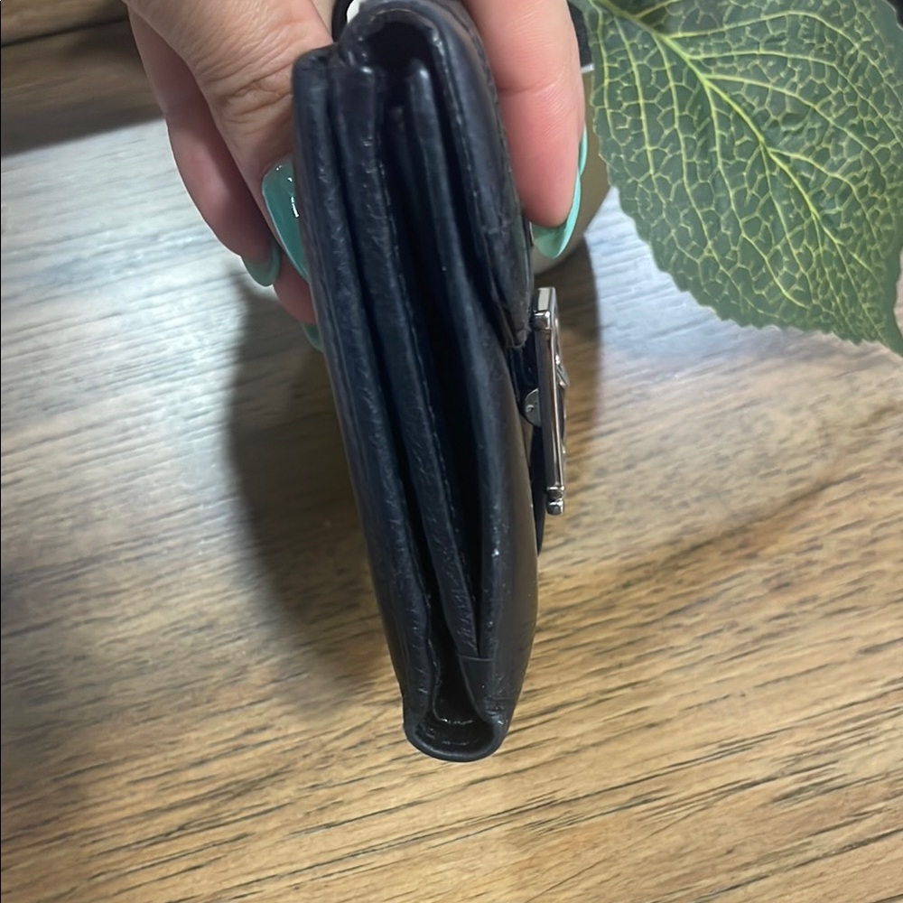 Dior Black Leather Wallet with Cannage Quilted Pattern - Picture 10 of 11